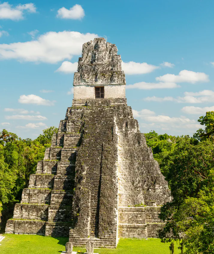 Private tour of the archaeological ruins of Tikal